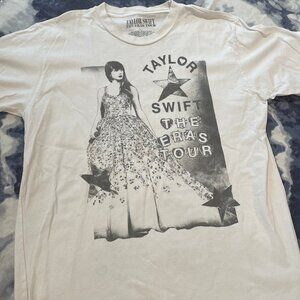 RARE Taylor Swift “The Eras Tour” Official Merch T-Shirt – Beige, Size L